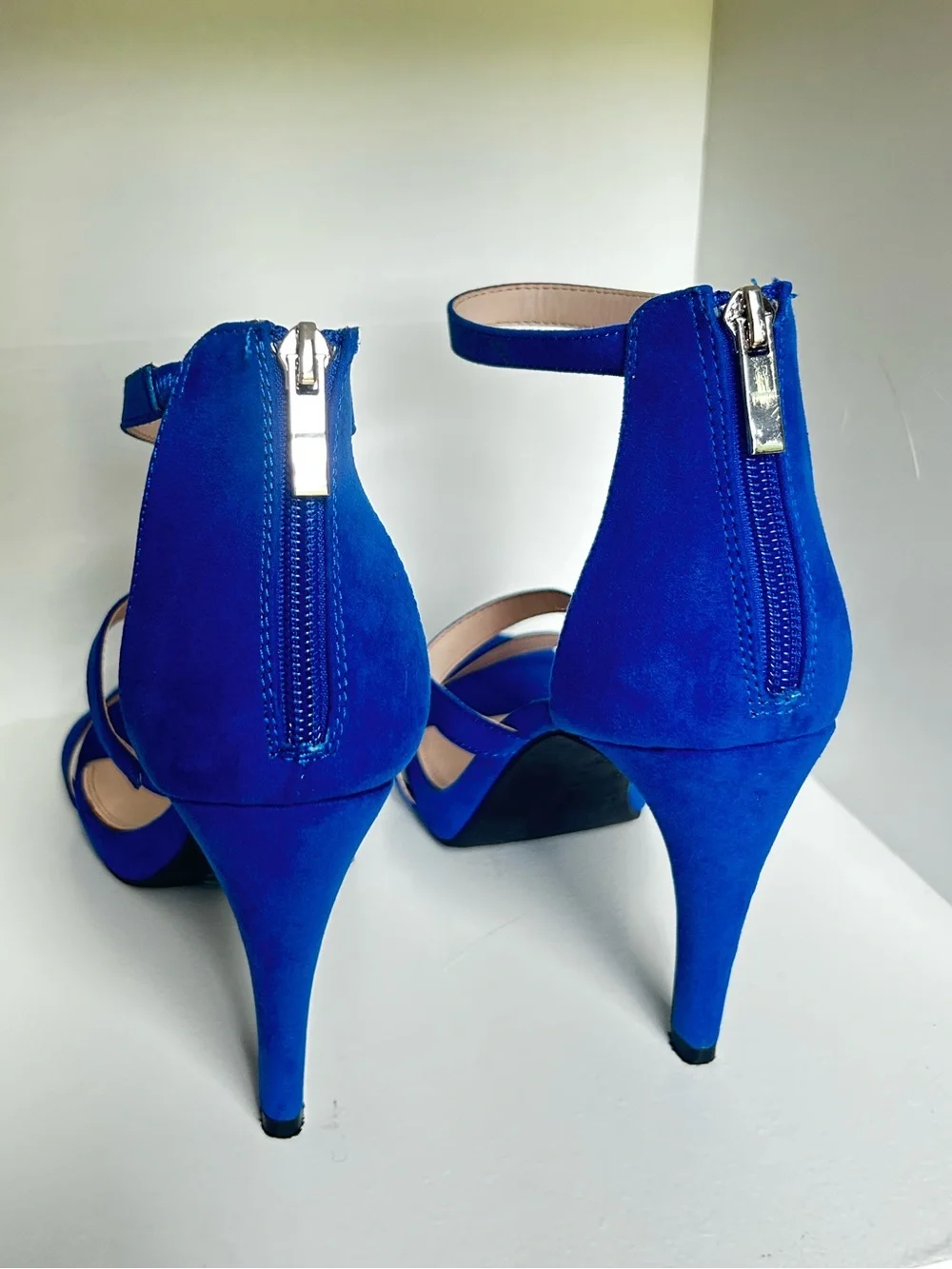 Kelly & Katie Blue Strappy Heel/ size US 9 - Picture 5 of 8